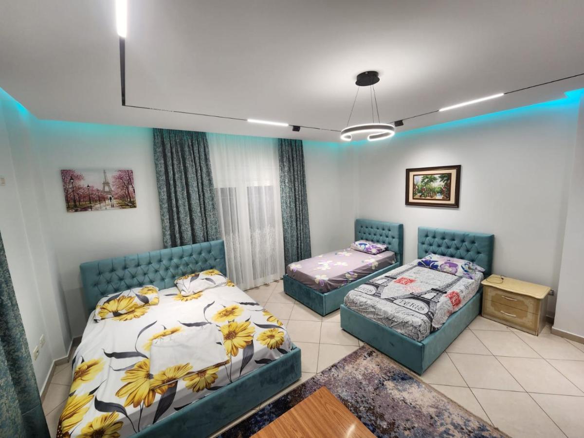 Tirana Class House Kültér fotó